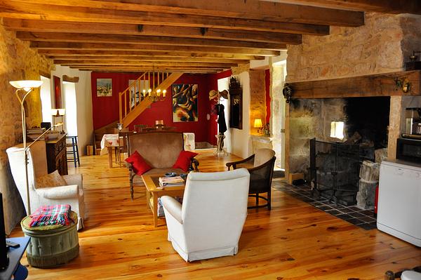 Vakantiehuis Frankrijk met Zwembad FermePostel Woonkamer Voor